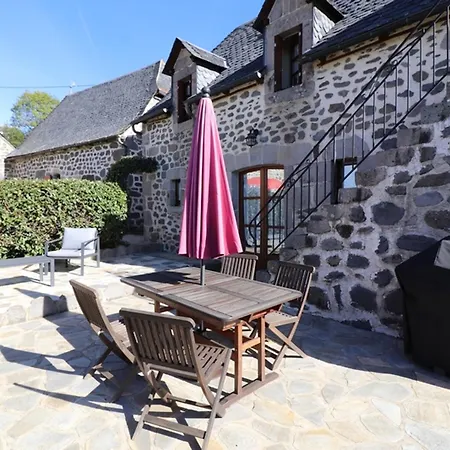 Maison De Caractere Renovee, 4 Pers, Au Coeur Du Carladez Avec Jardin Privatif Et Activites Touristiques A Proximite - Fr-1-742-225 Pailherols