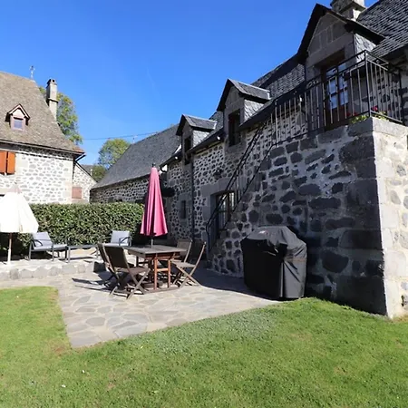 Holiday home Maison De Caractere Renovee, 4 Pers, Au Coeur Du Carladez Avec Jardin Privatif Et Activites Touristiques A Proximite - Fr-1-742-225